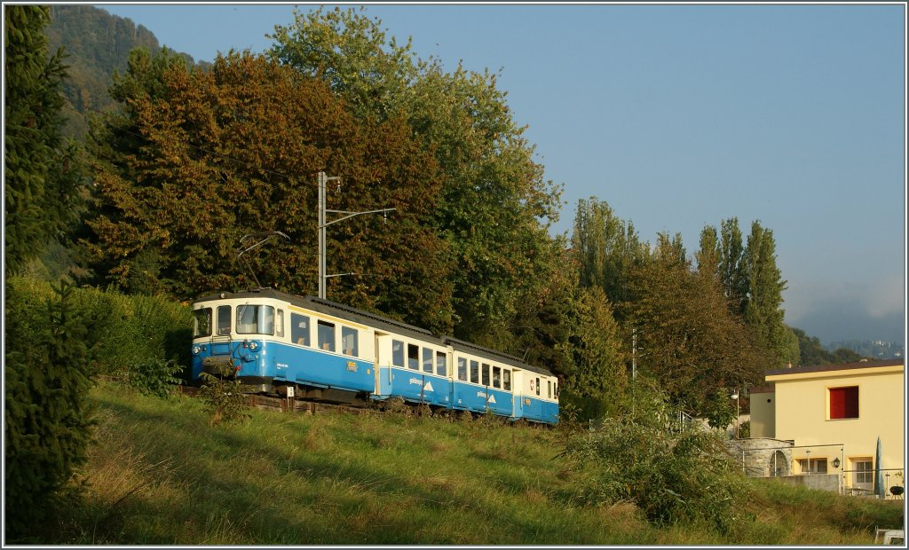 Der klassische, typische MOB Triebwagen ABDe 8/8 hier bie Fontanivent am 23.09.2011.