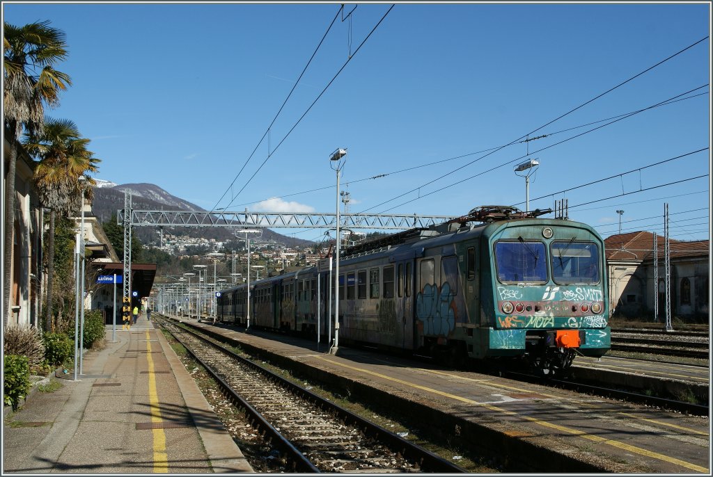 Der Regionalverkehr in Italien zeigt sich meist bunter als gedacht...
Luino, den 19. M�rz 2013