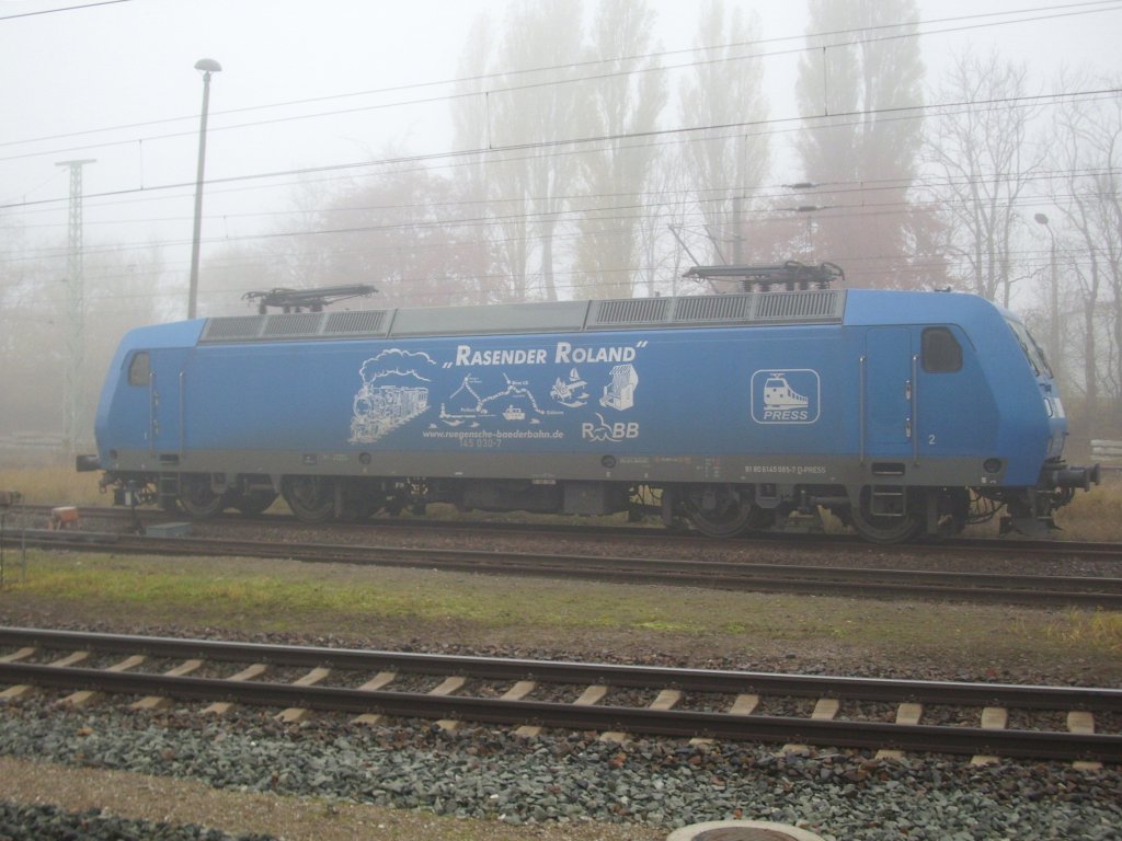 E-Lok der Baureihe 145 in Bergen am 13.11.2012 