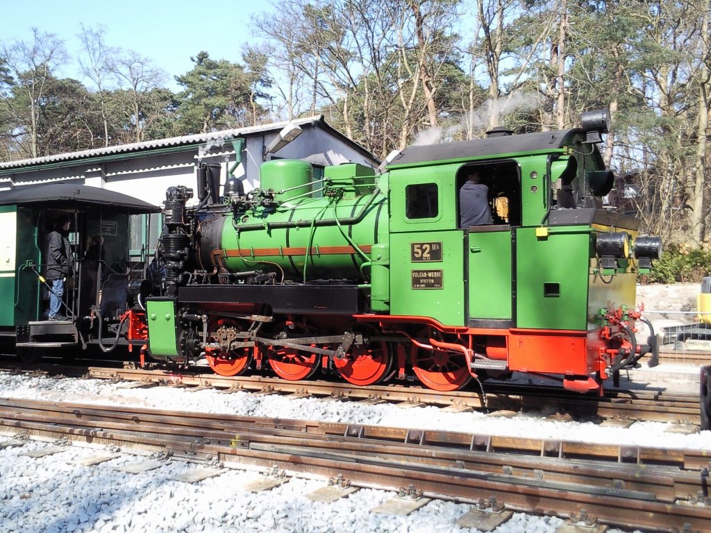 Lok des Rasenden Rolands zur Osterfahrt am 06.04.2012 in G�hren.

