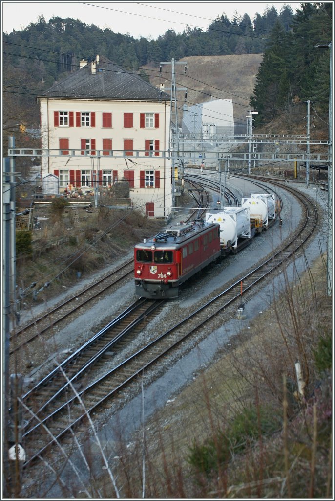 RhB Ge 6/6 II 604 in Reichenau Tamins,
15. M�rz 2013