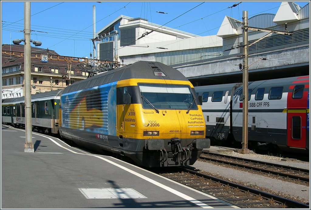 SBB Re 460 006-0  Postauto  in Lausanne.
23.08.2006